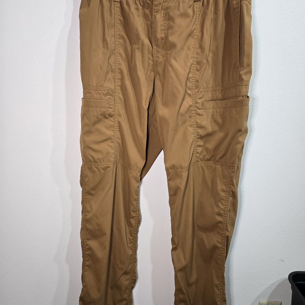 Duluth Trading Co Men's 34x32 Brown Cargo Style Hiking Work Pants Nylon